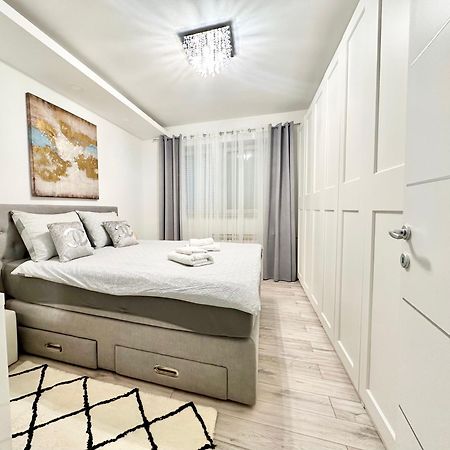 Apartment Mimoza 1 Otocsán Kültér fotó