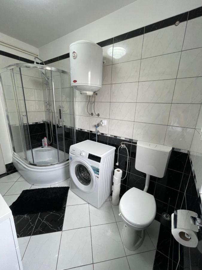 Apartment Mimoza 1 Otocsán Kültér fotó
